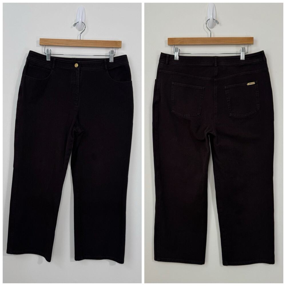 St. John Cropped Straight Leg Jeans Size 12 Black High Rise Gold Logo